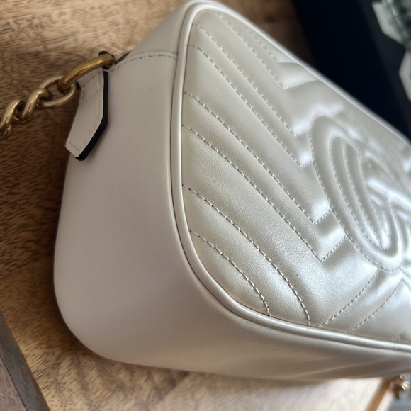 Gucci GG Marmont Small Shoulder Bag - Ivory - Picture 11 of 16